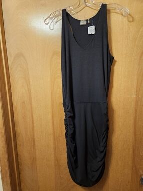 Sleeveless Black Ruched Midi Dress - Unbranded. Calla by Carrie Underwood